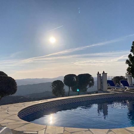 Casa Soleada Holiday Fully Private Villa Canillas de Aceituno 外观 照片
