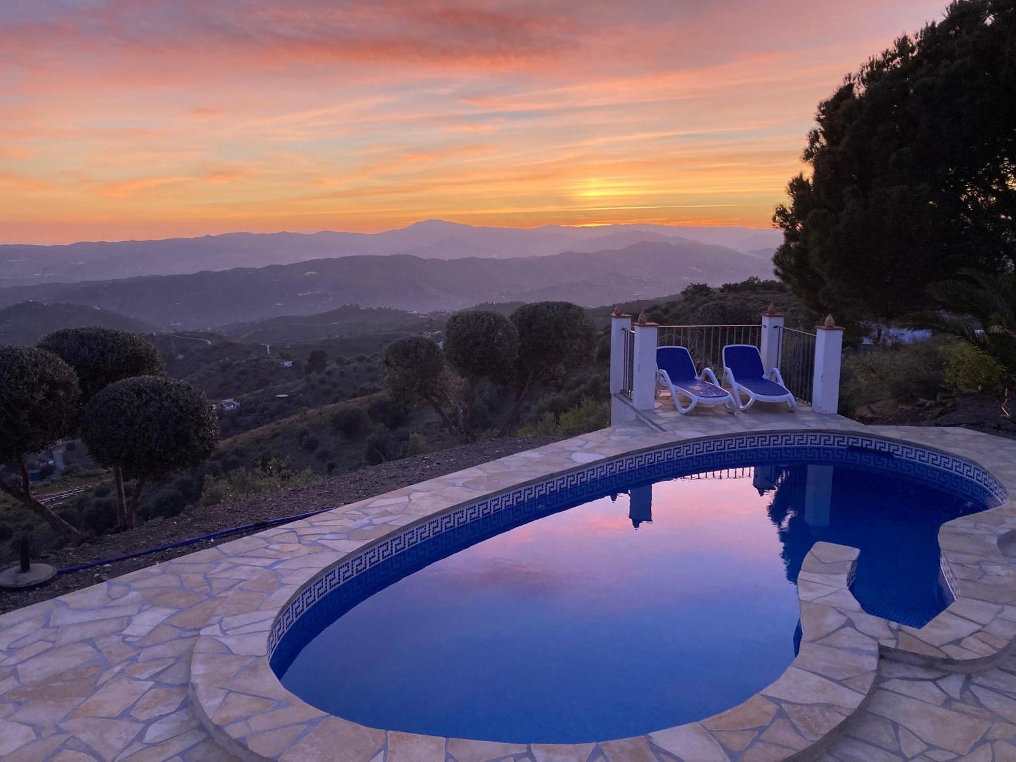 Casa Soleada Holiday Fully Private Villa Canillas de Aceituno 外观 照片