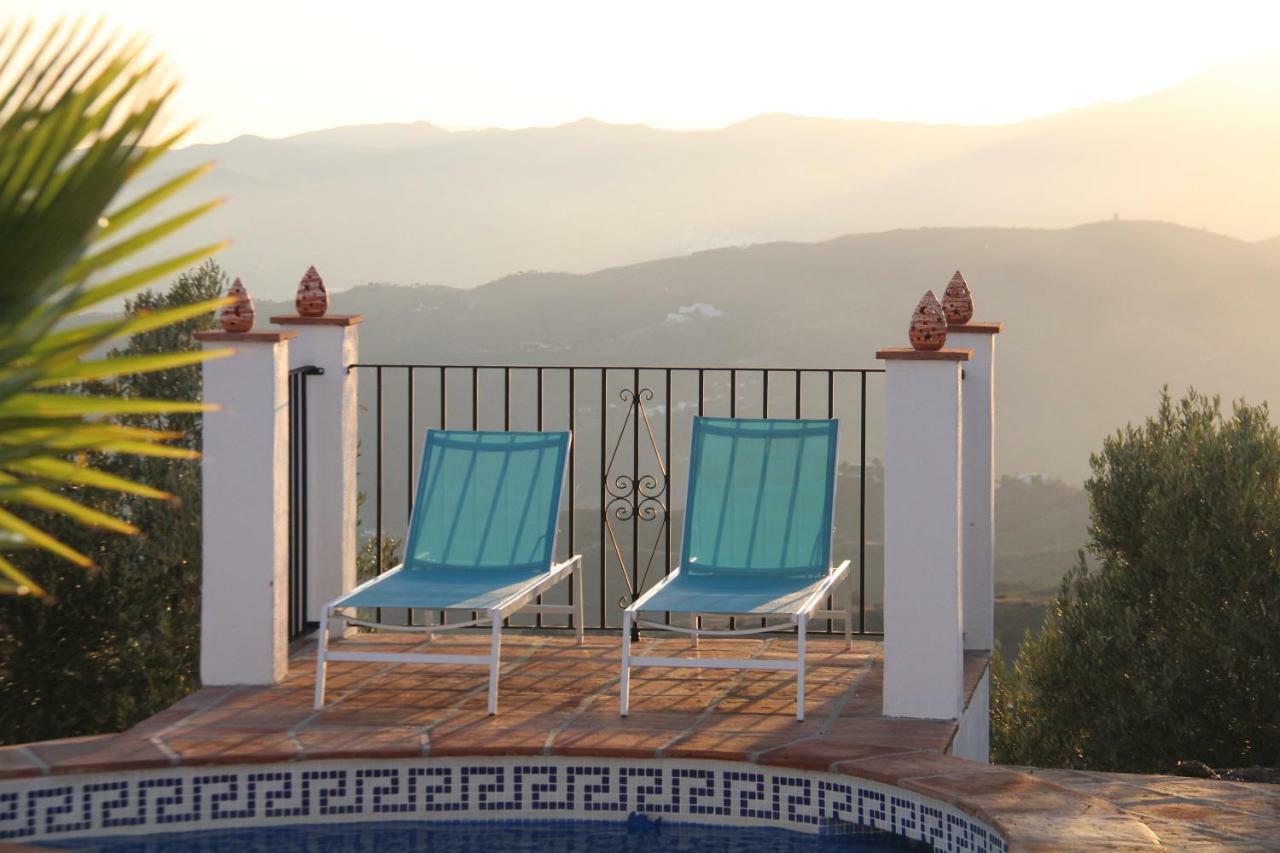 Casa Soleada Holiday Fully Private Villa Canillas de Aceituno 外观 照片
