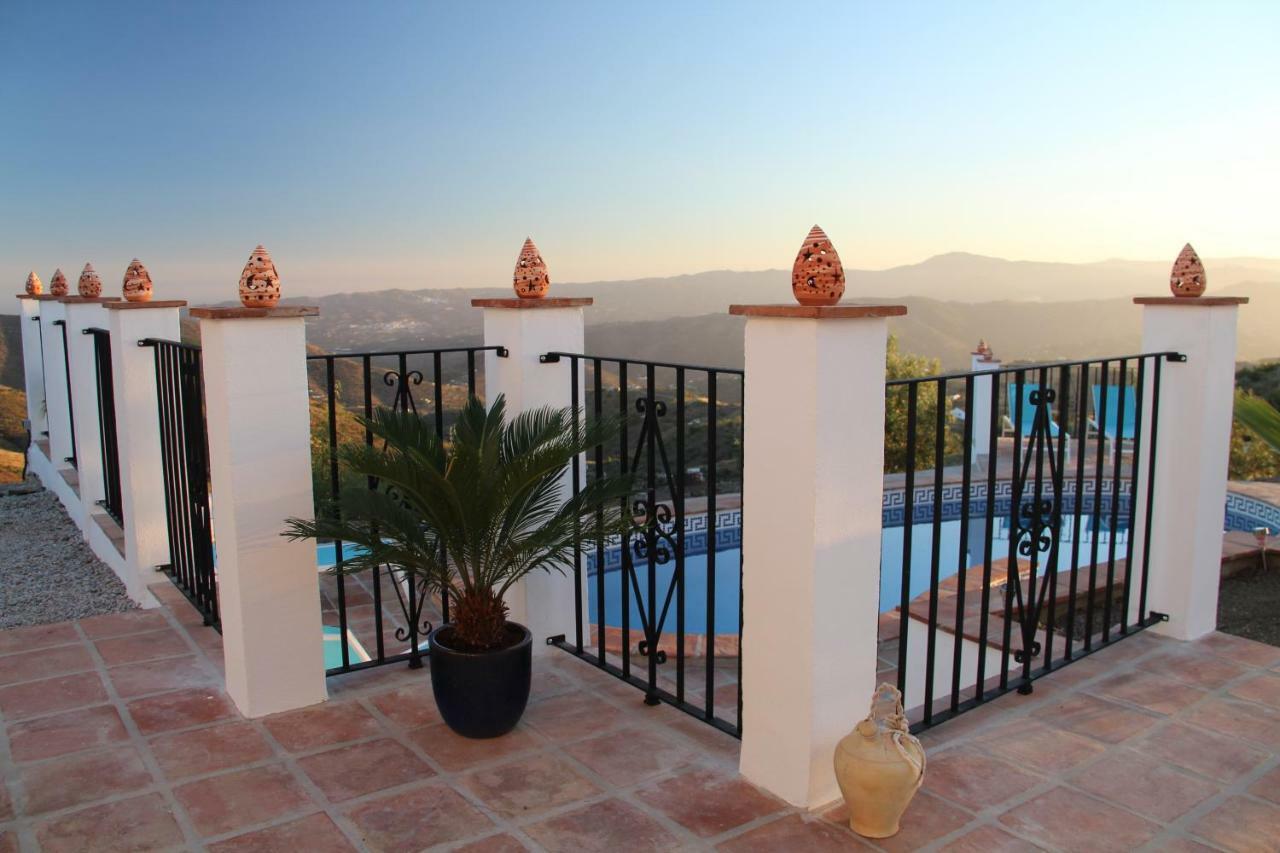 Casa Soleada Holiday Fully Private Villa Canillas de Aceituno 外观 照片